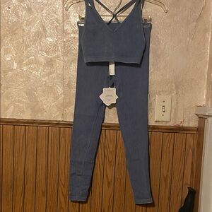 Grayish blue fabletics 2 piece set (s)(nwt)